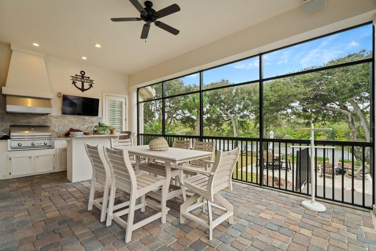 Image 4 of 73 For 10 Rue Grande Mer