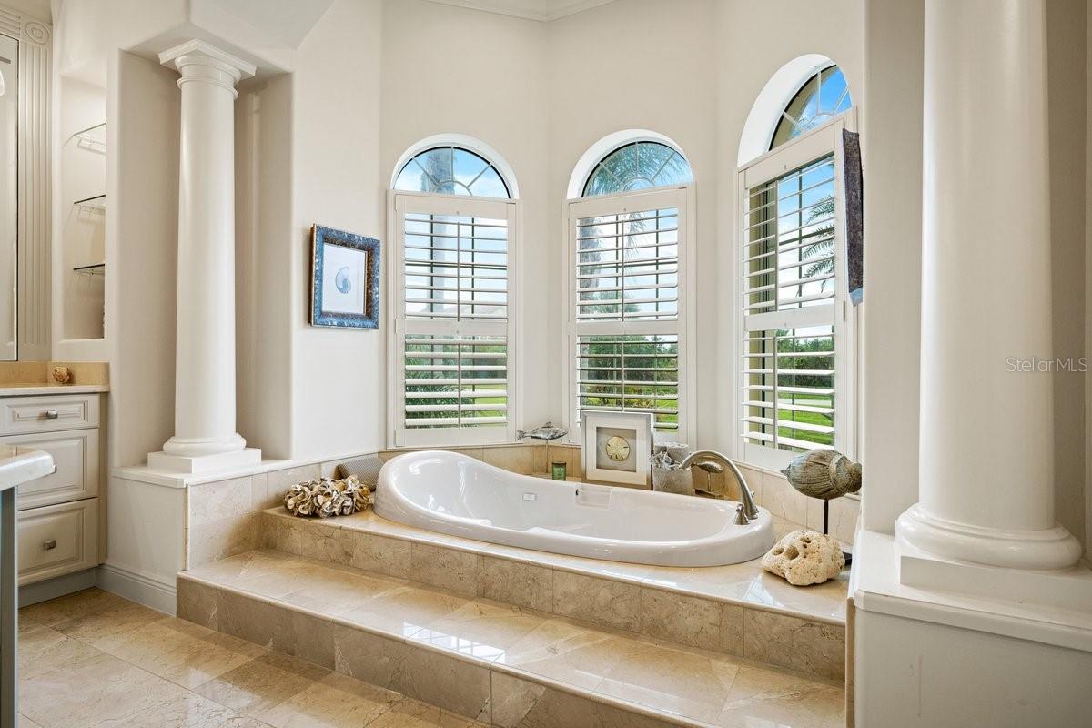 Image 42 of 73 For 10 Rue Grande Mer