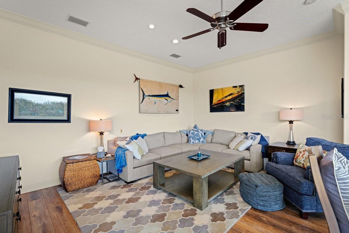 Image 57 of 73 For 10 Rue Grande Mer