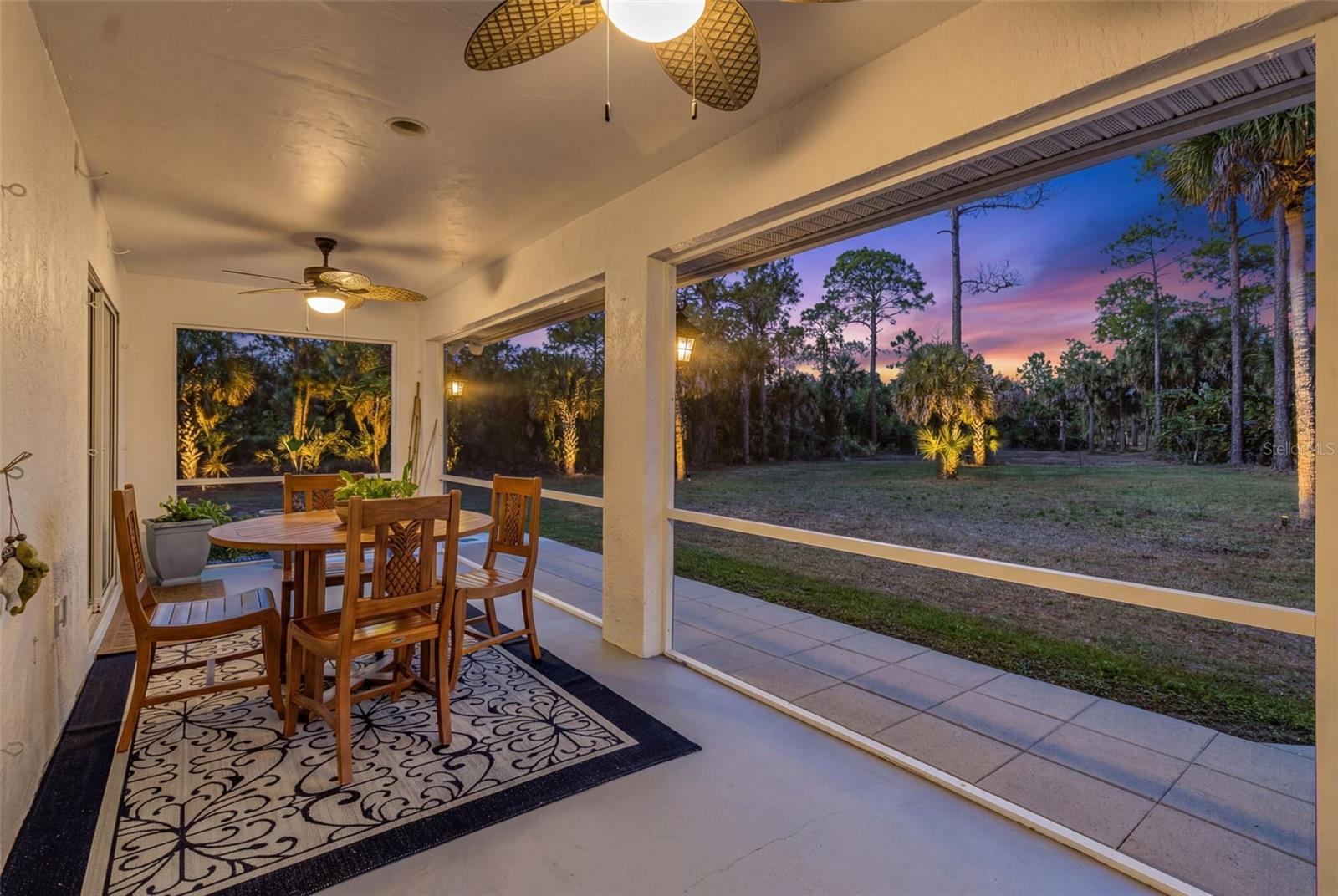 Image 19 of 33 For 2721 18th Avenue Ne