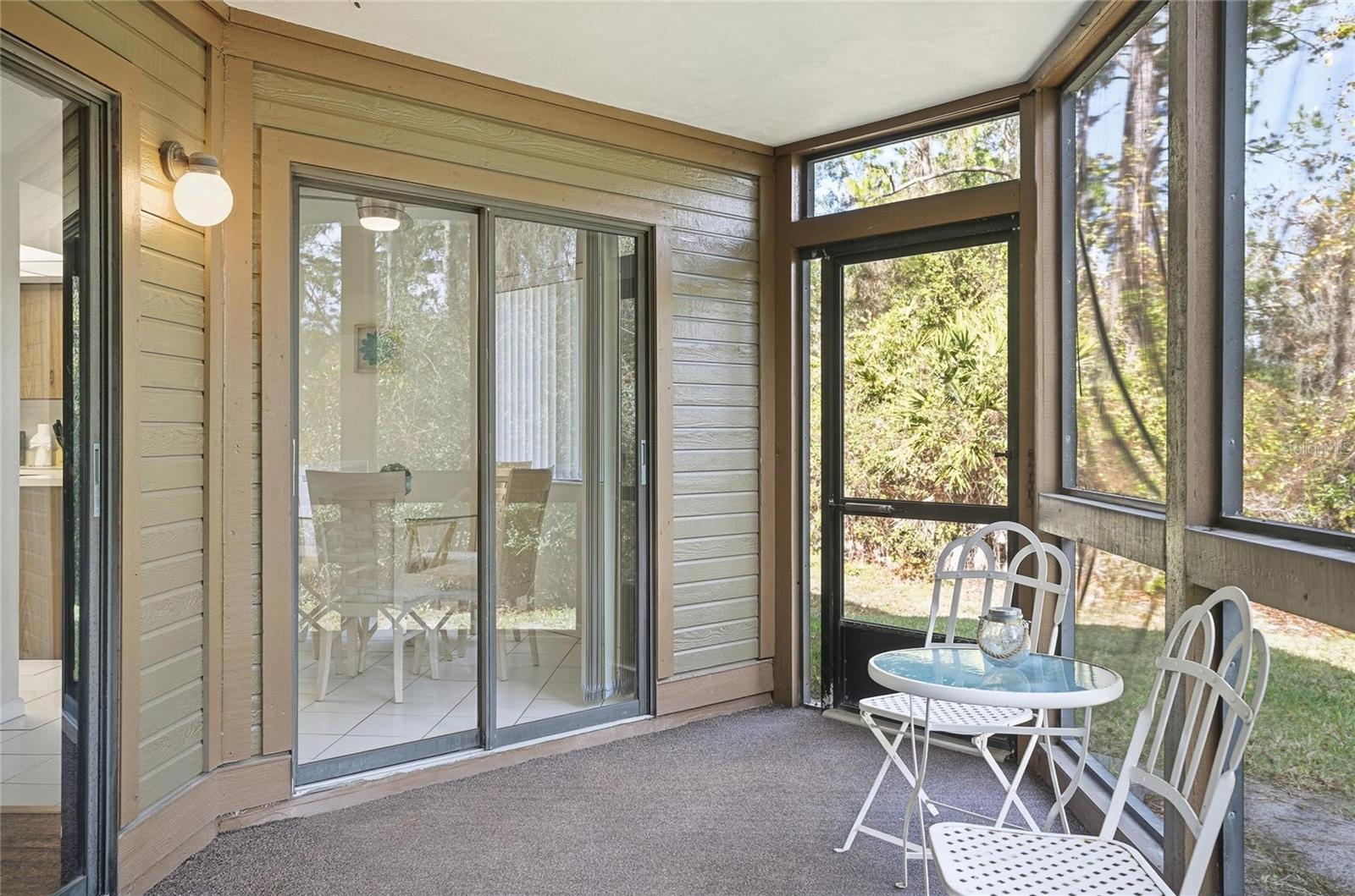 Image 22 of 74 For 31 Oxford Lane