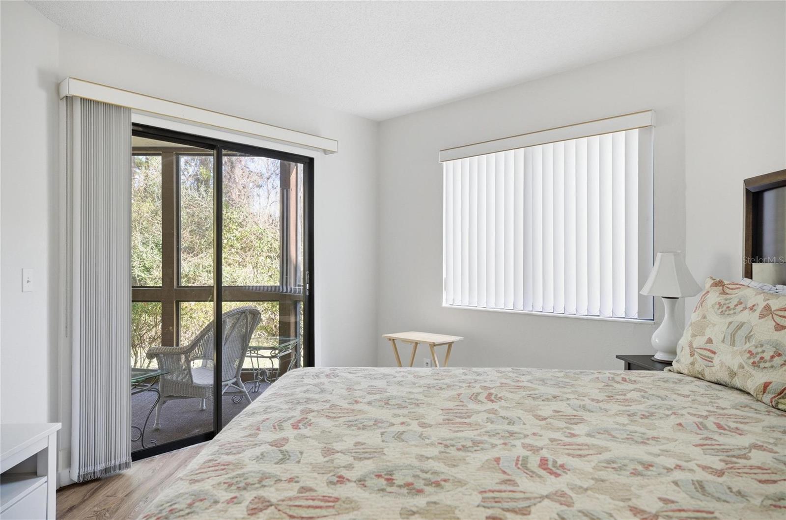 Image 29 of 74 For 31 Oxford Lane