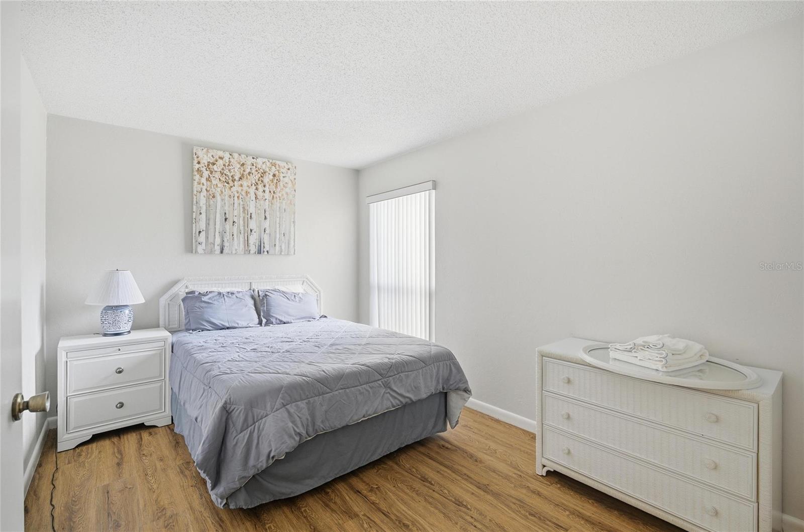 Image 38 of 74 For 31 Oxford Lane