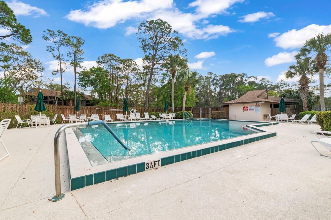 Image 62 of 74 For 31 Oxford Lane