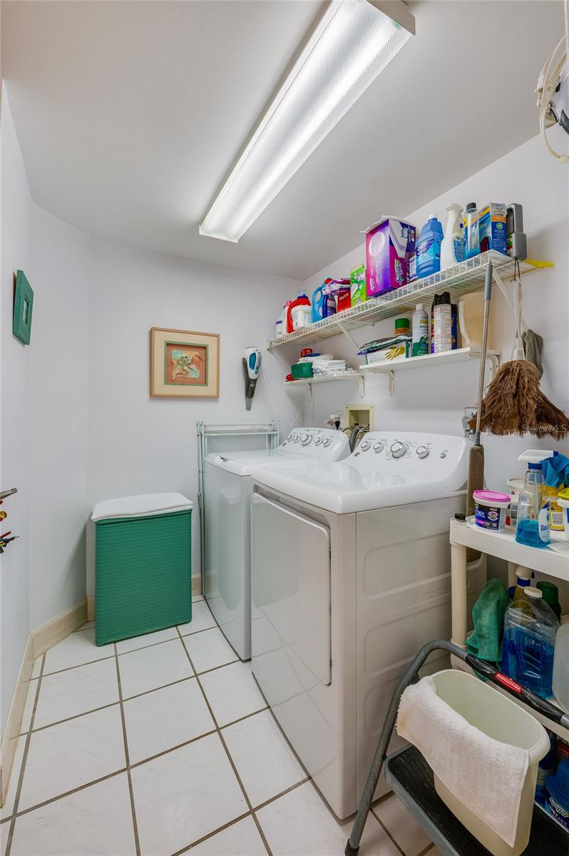 Image 24 of 31 For 4565 Atlantic Avenue 5708