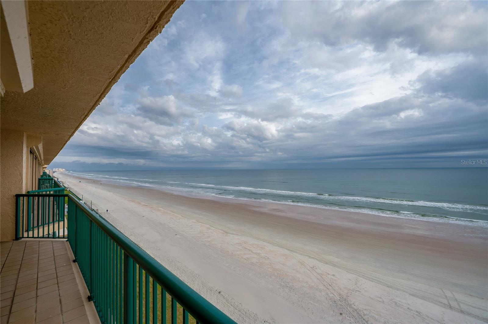 Image 28 of 31 For 4565 Atlantic Avenue 5708