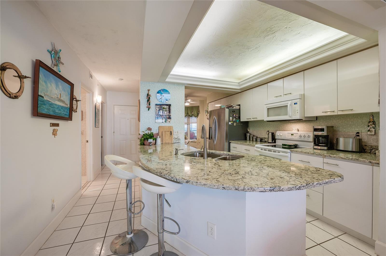 Image 4 of 31 For 4565 Atlantic Avenue 5708