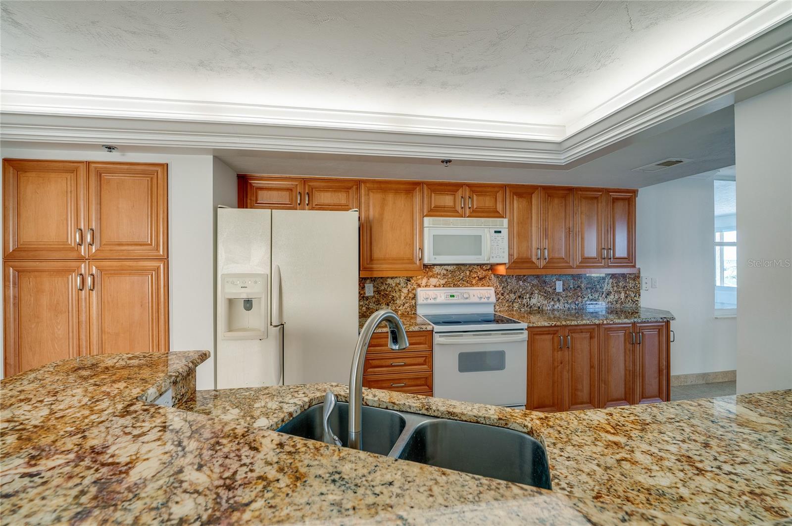 Image 10 of 40 For 4545 Atlantic Avenue 3506