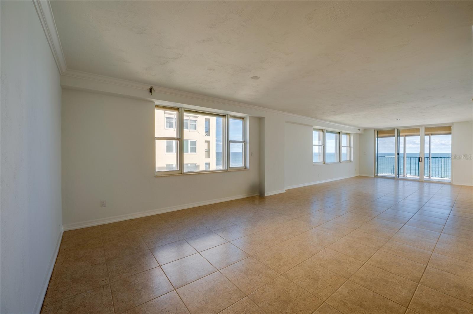 Image 11 of 40 For 4545 Atlantic Avenue 3506