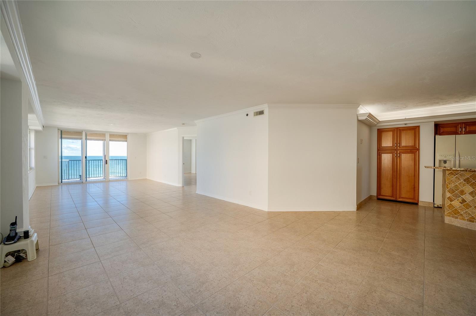 Image 12 of 40 For 4545 Atlantic Avenue 3506