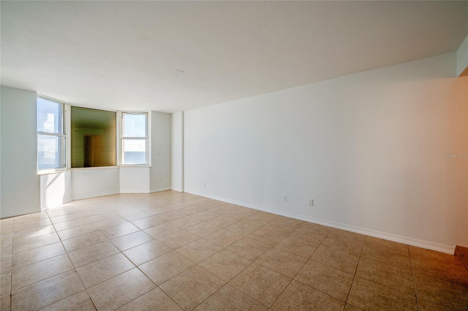 Image 17 of 40 For 4545 Atlantic Avenue 3506