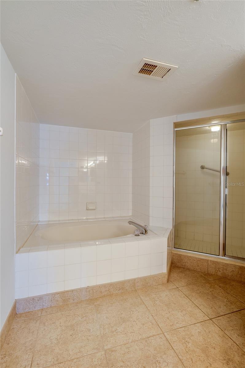 Image 20 of 40 For 4545 Atlantic Avenue 3506