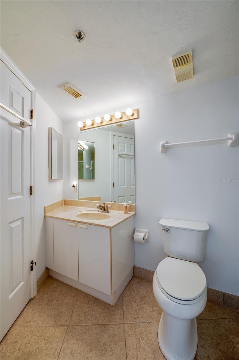 Image 29 of 40 For 4545 Atlantic Avenue 3506