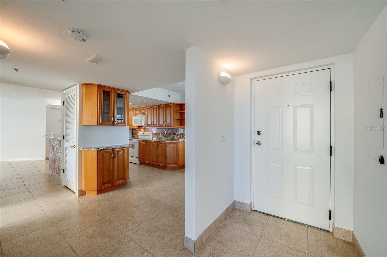 Image 4 of 40 For 4545 Atlantic Avenue 3506