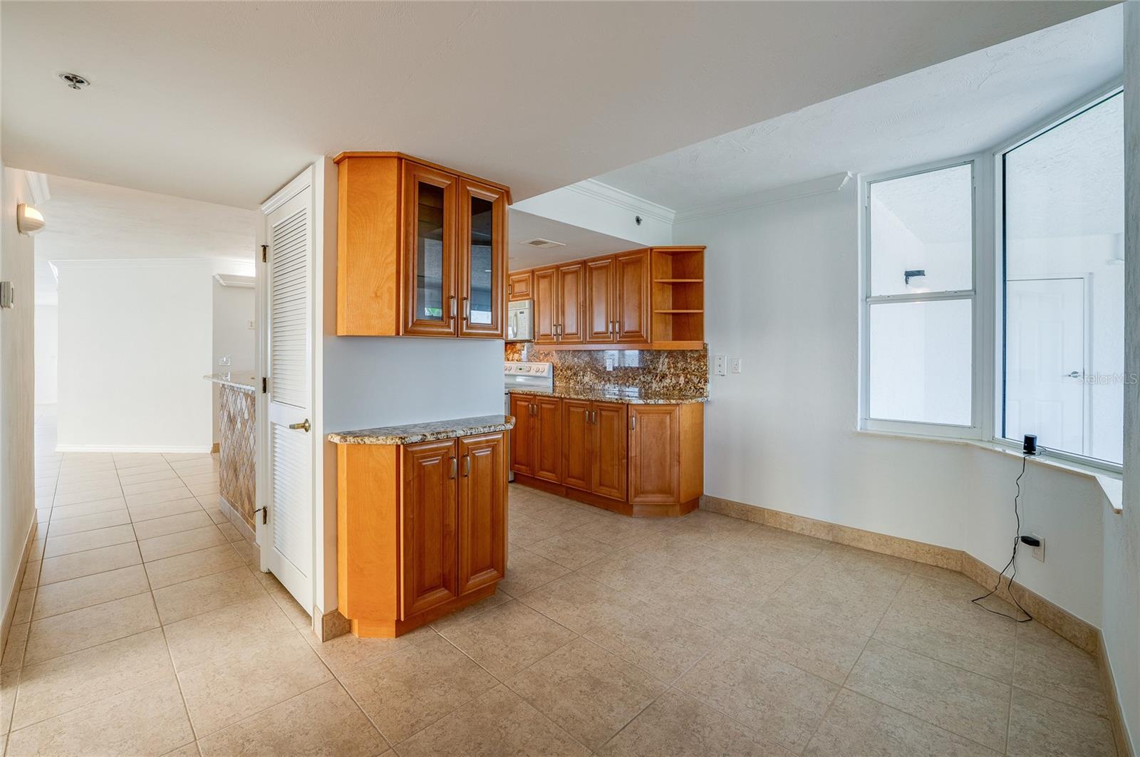 Image 6 of 40 For 4545 Atlantic Avenue 3506