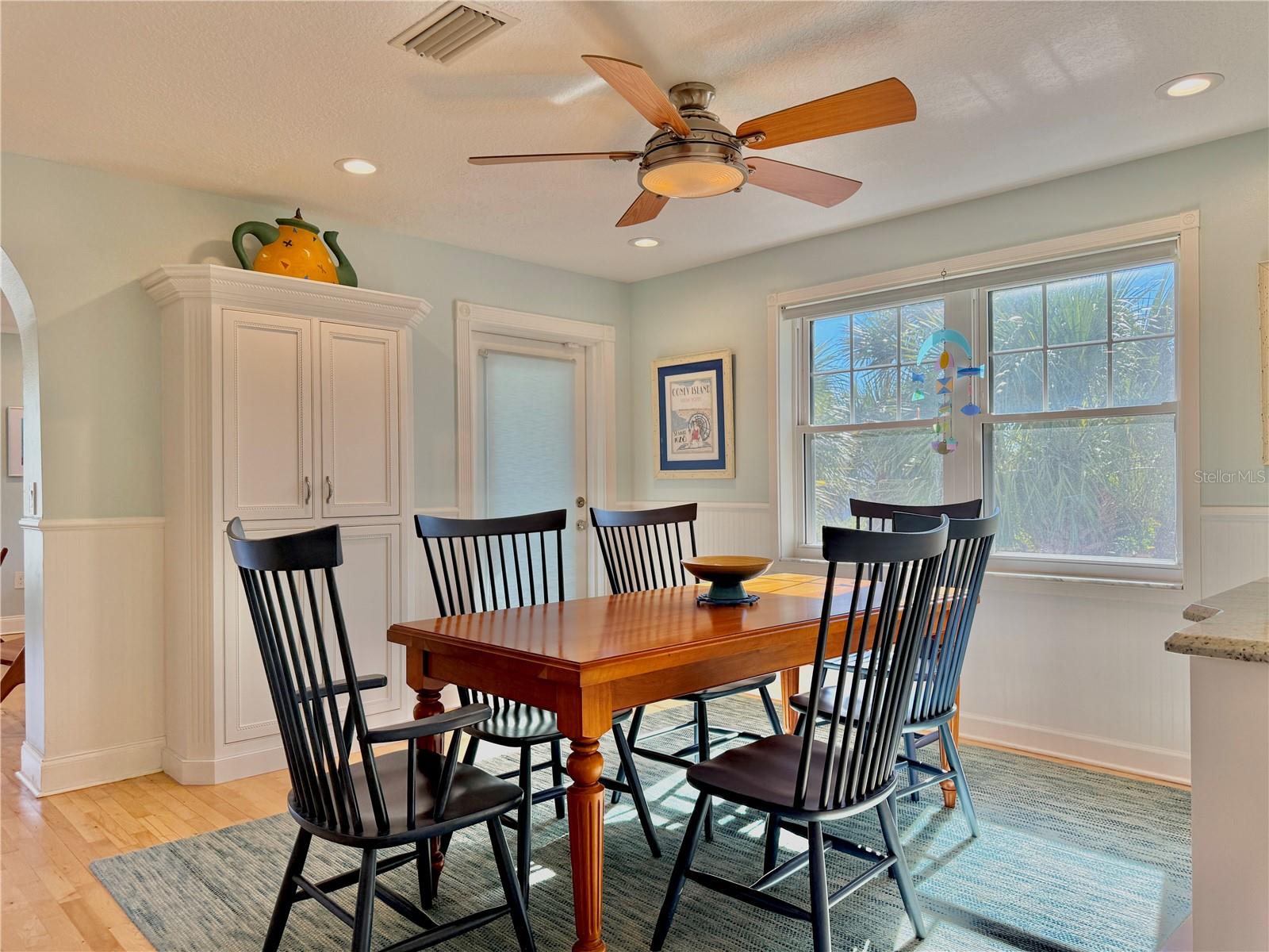 Image 22 of 89 For 56 Seascape Drive