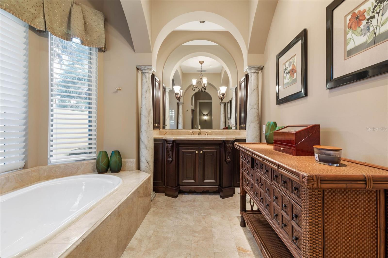 Image 50 of 100 For 131 Island Estates Parkway