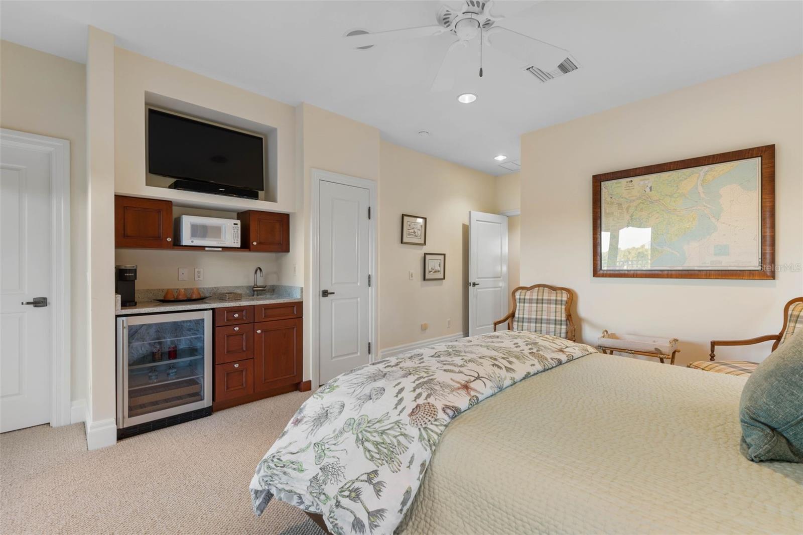 Image 64 of 100 For 131 Island Estates Parkway