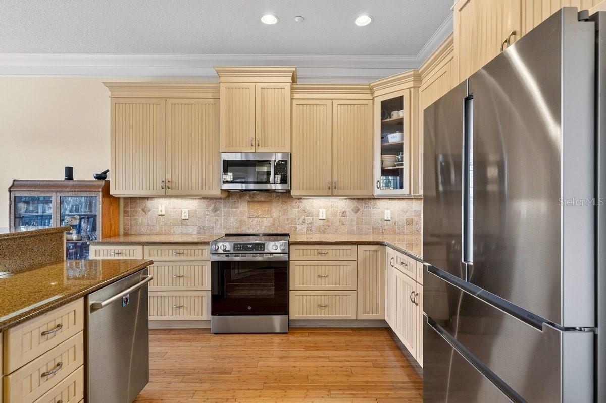 Image 14 of 65 For 29 Oak View Circle E