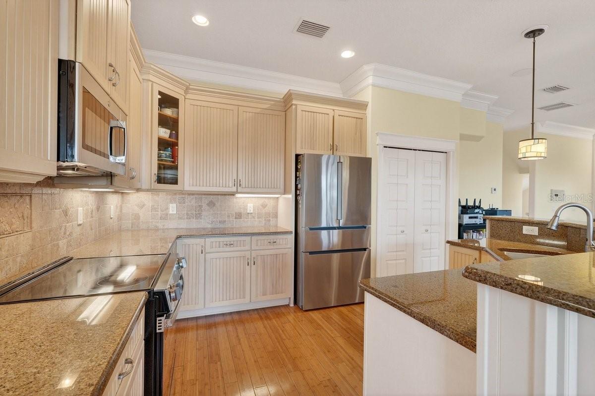 Image 15 of 65 For 29 Oak View Circle E