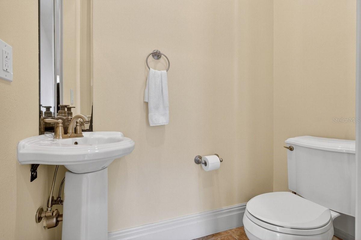 Image 20 of 65 For 29 Oak View Circle E