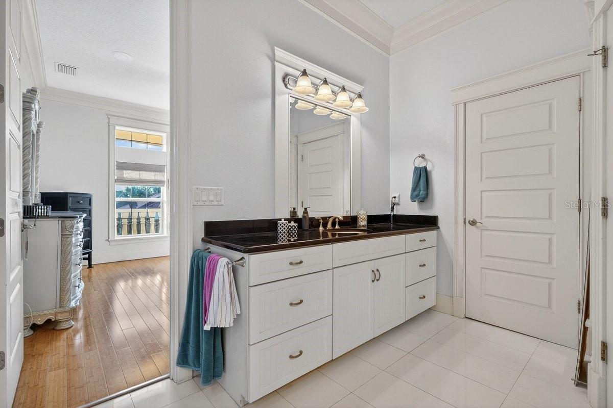 Image 26 of 65 For 29 Oak View Circle E