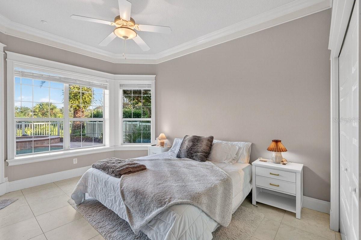 Image 32 of 65 For 29 Oak View Circle E