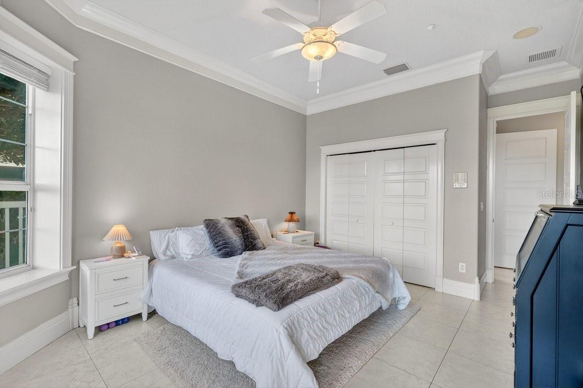 Image 34 of 65 For 29 Oak View Circle E