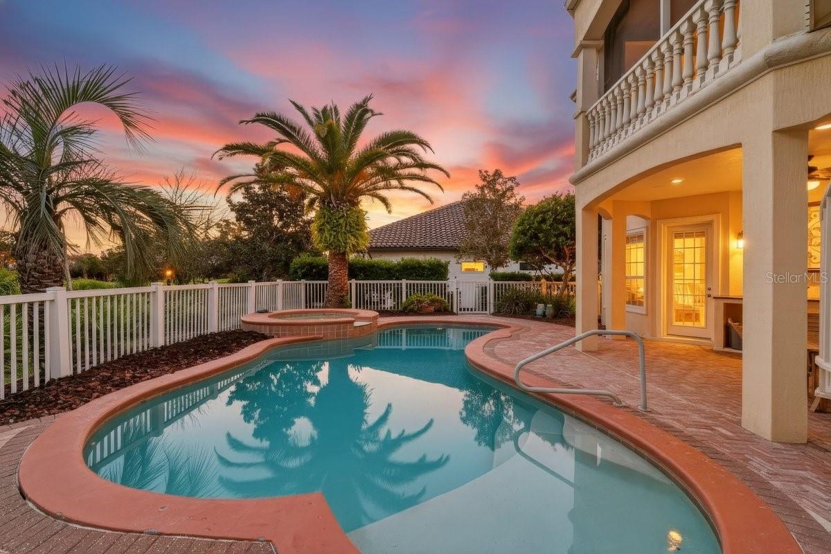 Image 40 of 65 For 29 Oak View Circle E