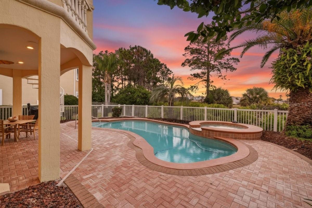 Image 41 of 65 For 29 Oak View Circle E