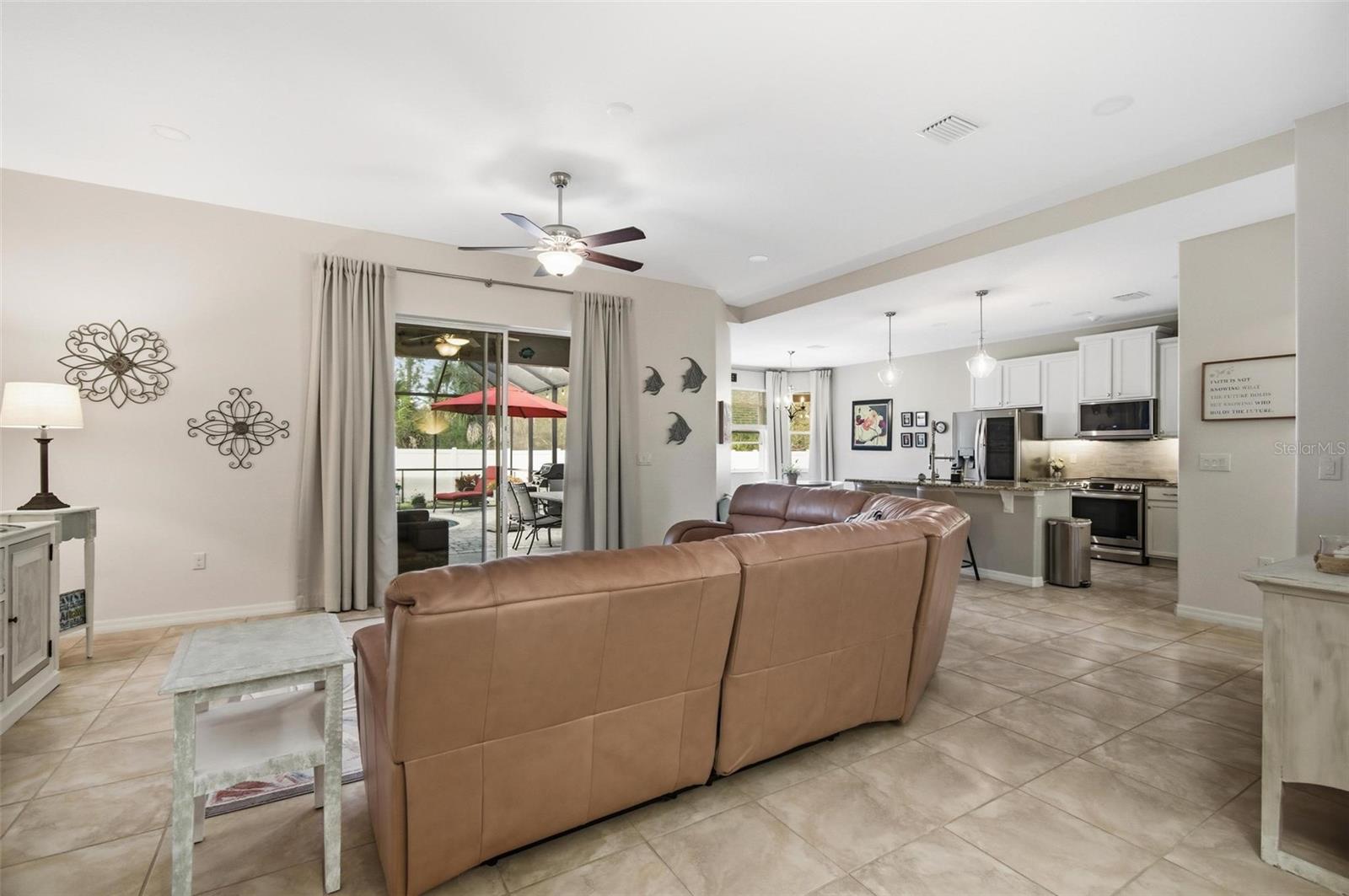 Image 14 of 46 For 15 Pineapple Drive