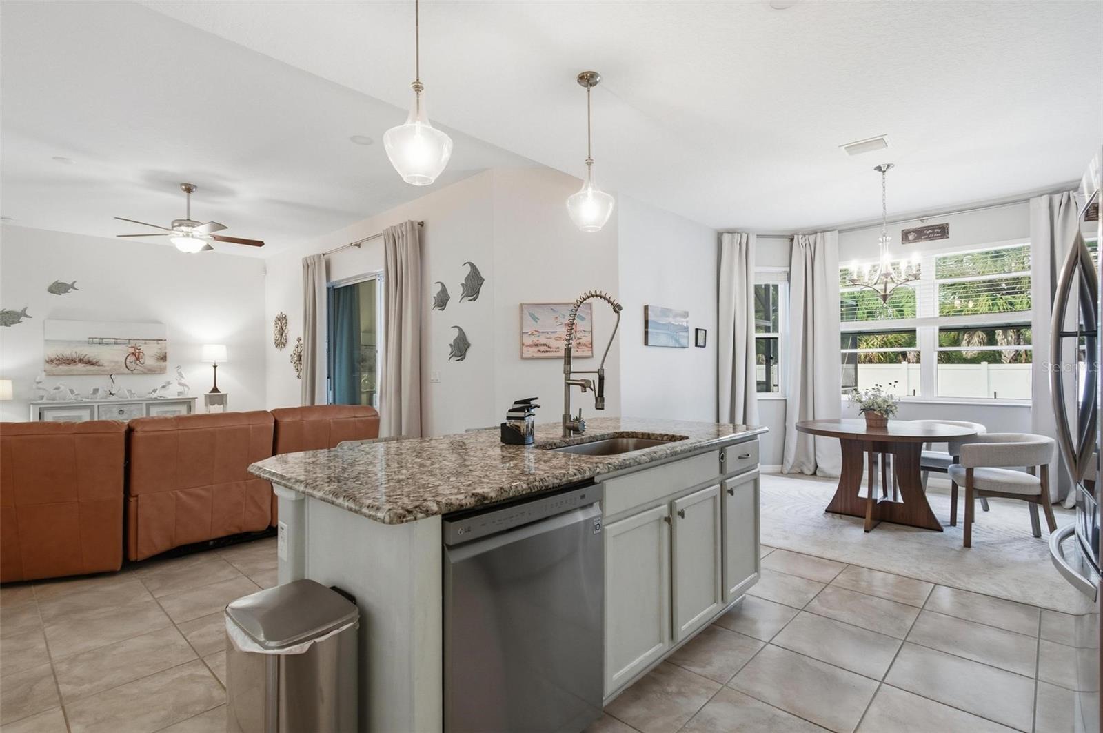 Image 18 of 46 For 15 Pineapple Drive