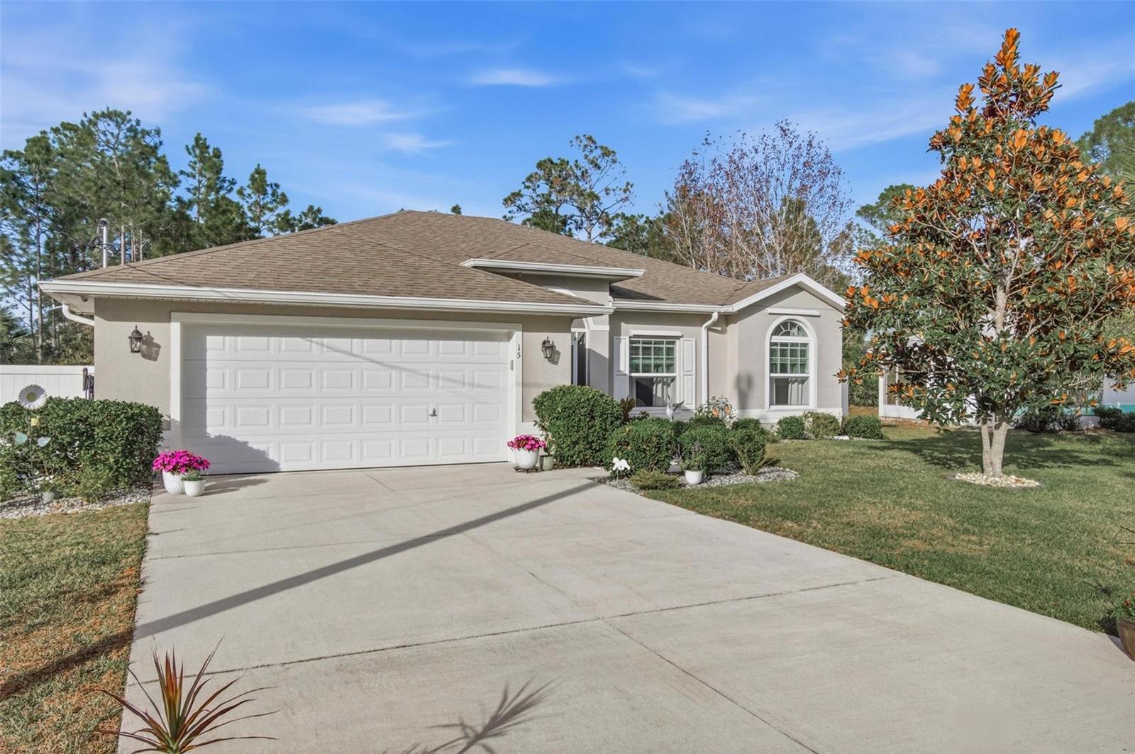 Image 2 of 46 For 15 Pineapple Drive