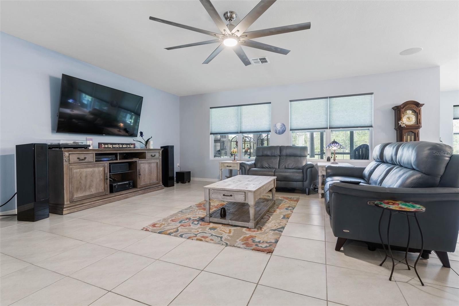 Image 10 of 53 For 277 Sunset Point Drive