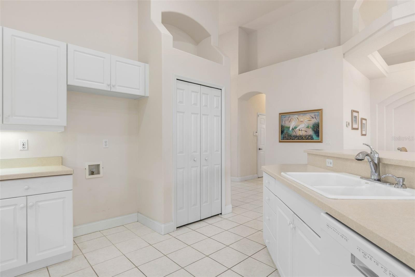 Image 11 of 49 For 24 Essex Lane