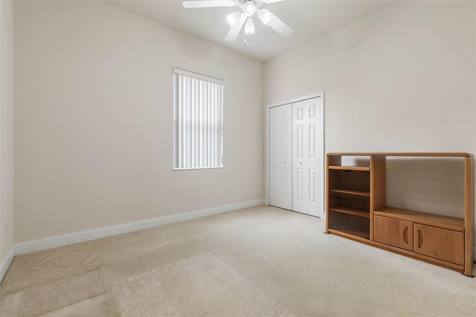 Image 33 of 49 For 24 Essex Lane