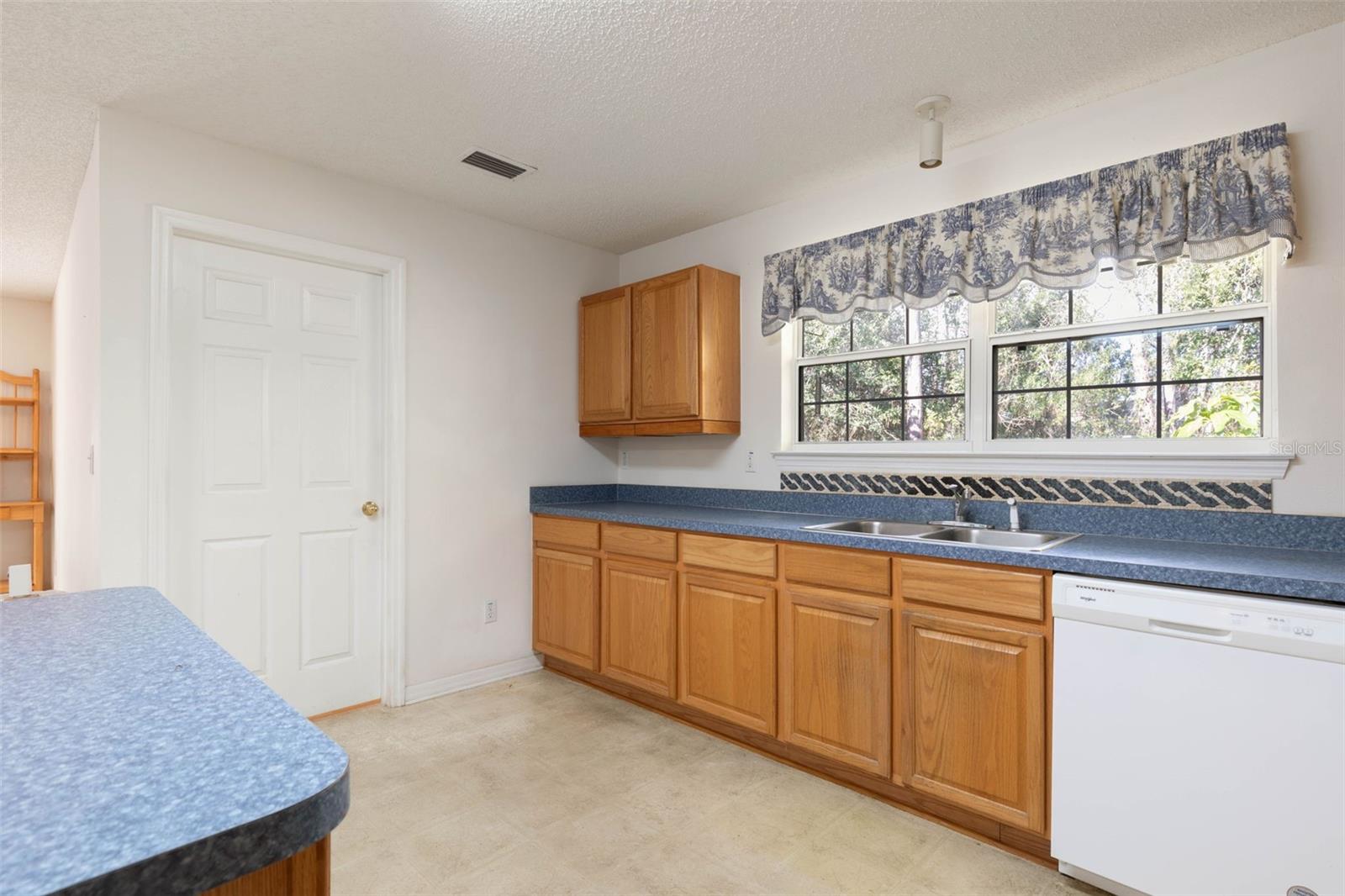 Image 23 of 69 For 151 Boulder Rock Drive