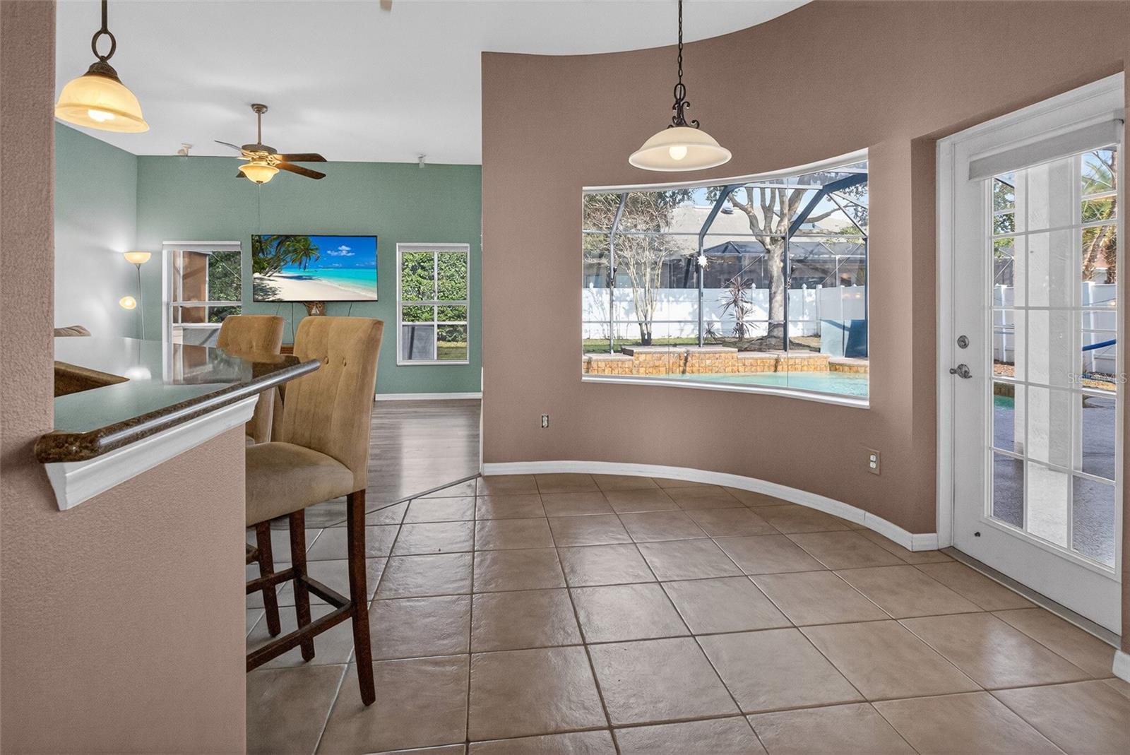 Image 10 of 50 For 18 Lewiston Court