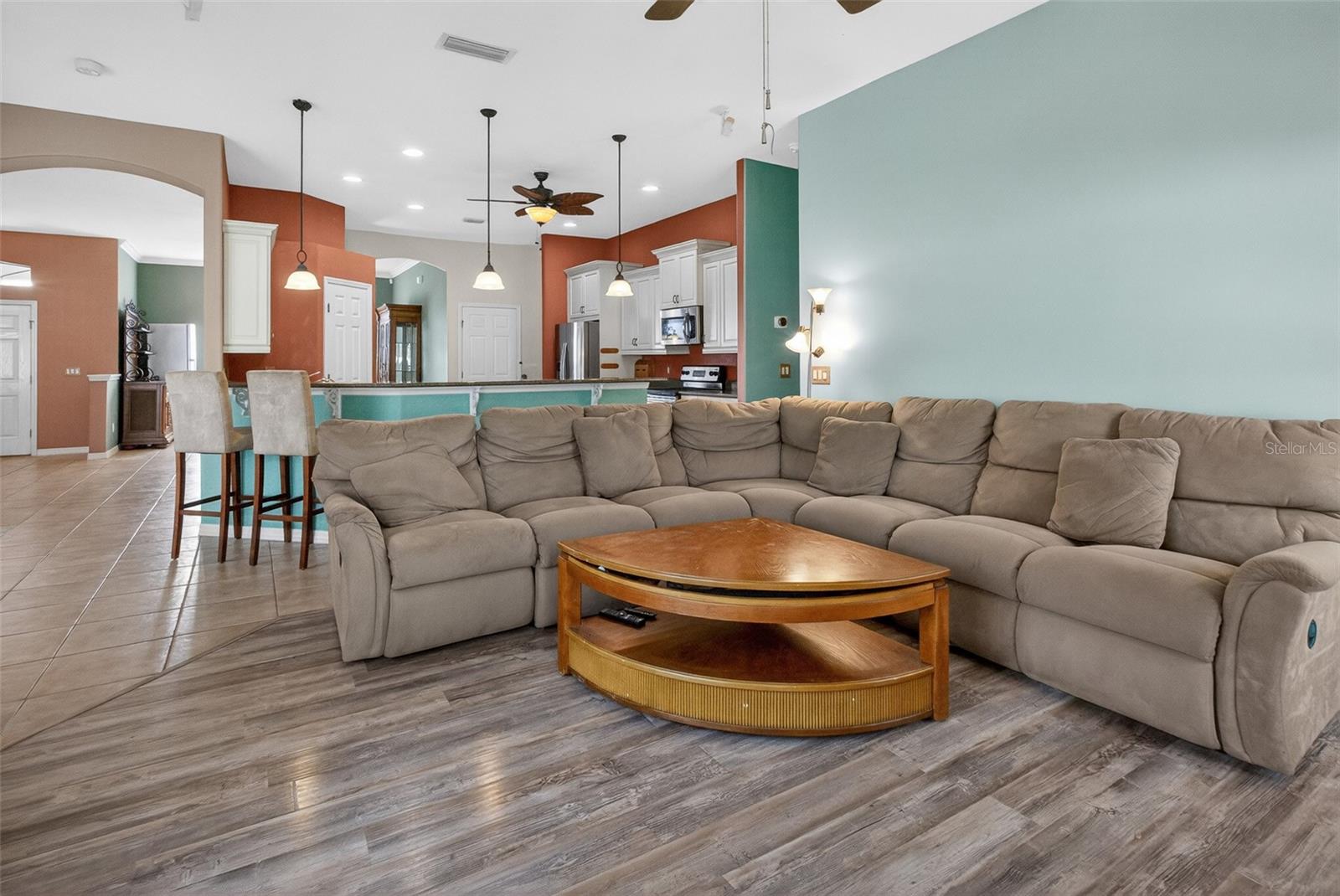 Image 11 of 50 For 18 Lewiston Court