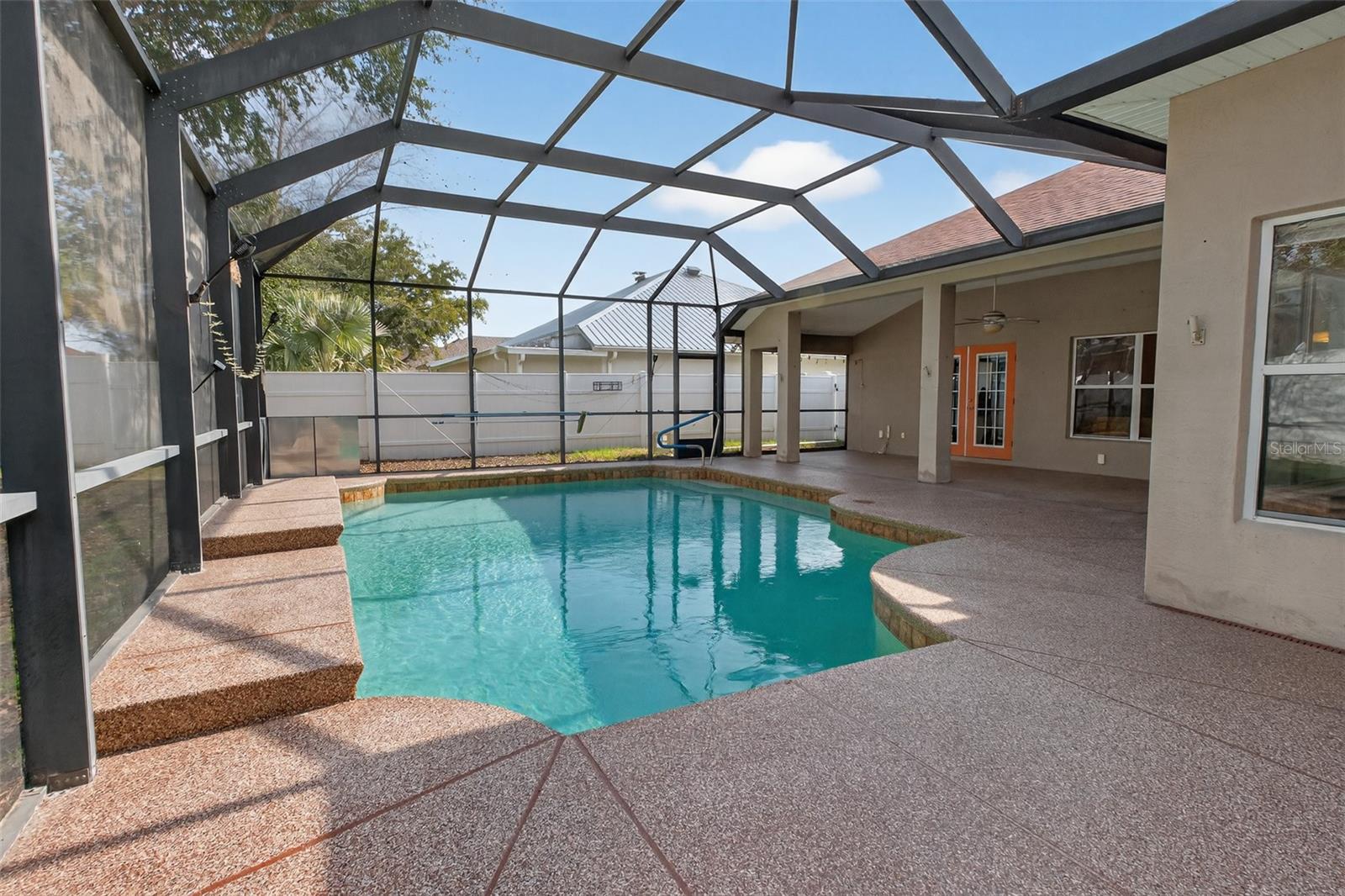 Image 3 of 50 For 18 Lewiston Court