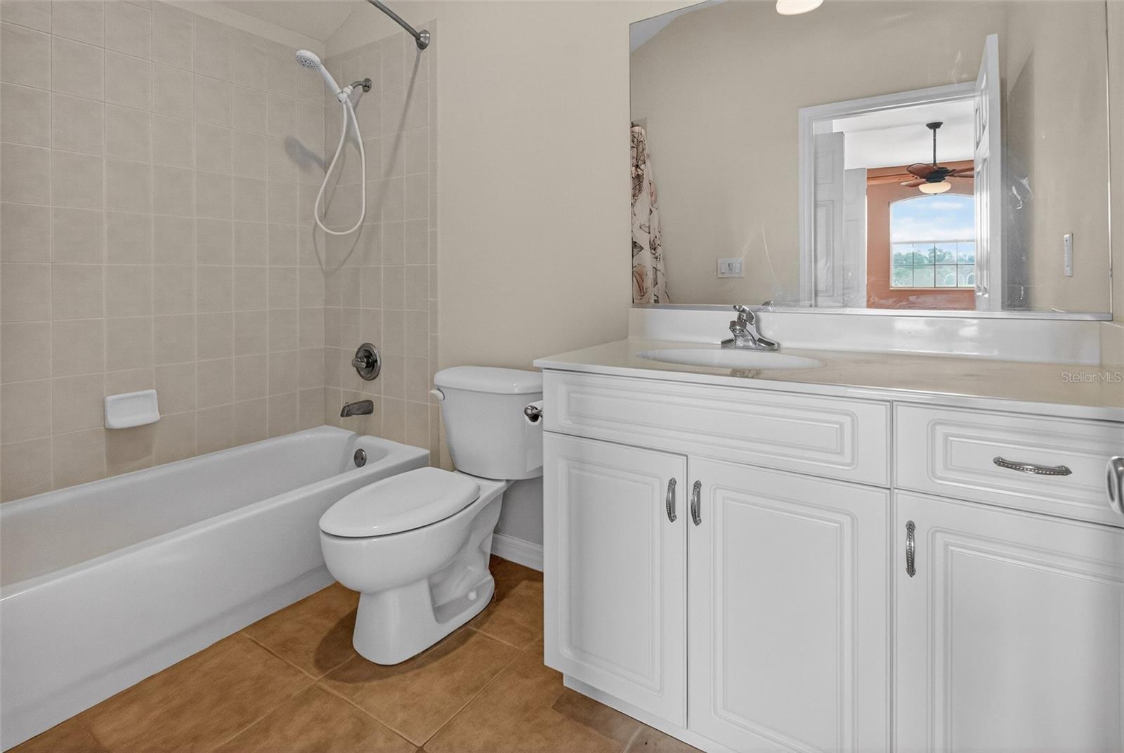 Image 32 of 50 For 18 Lewiston Court