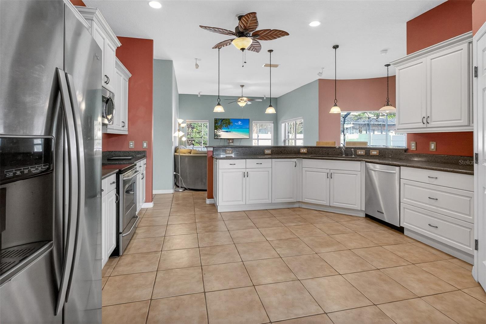 Image 6 of 50 For 18 Lewiston Court