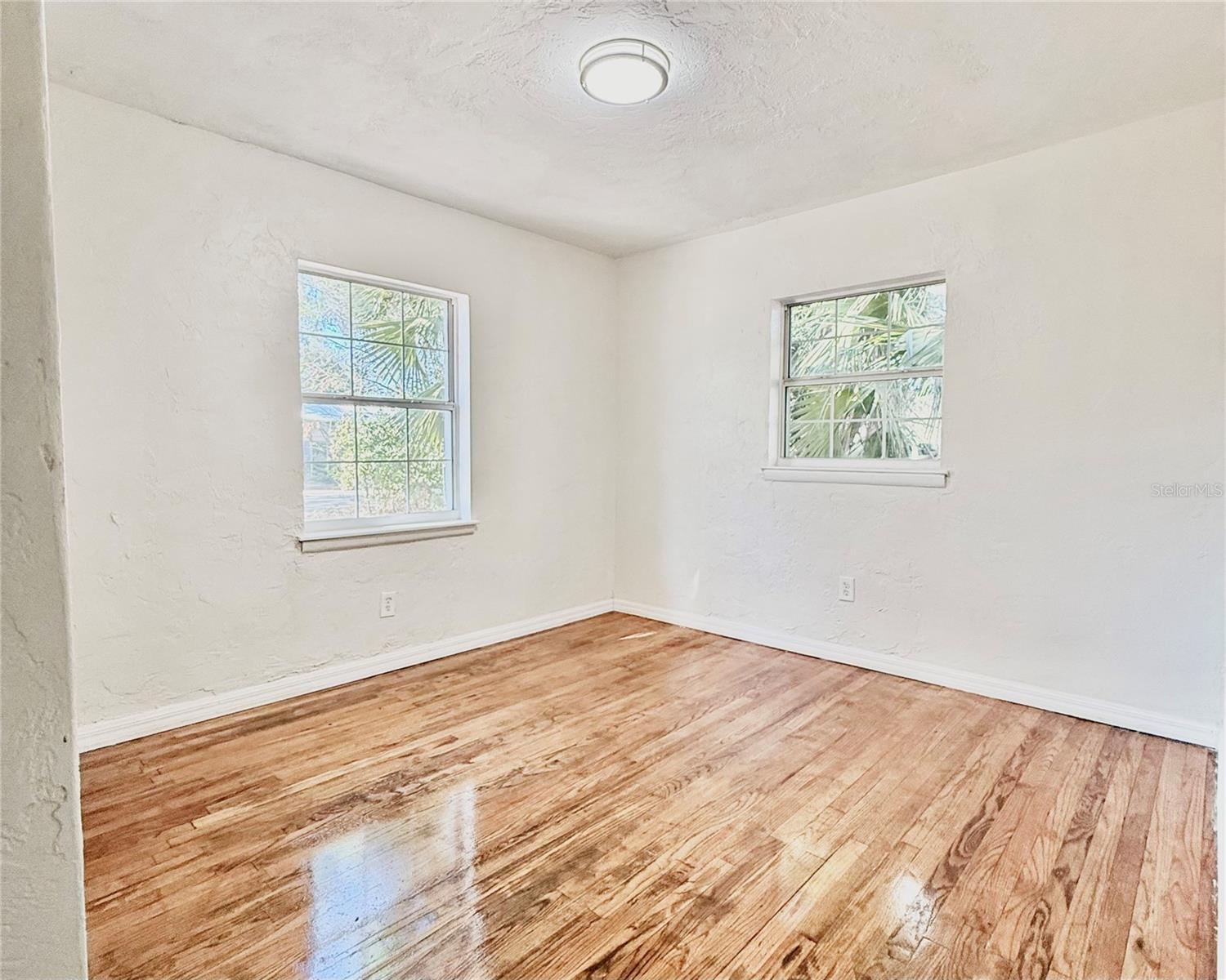 Image 12 of 41 For 821 22nd Terrace