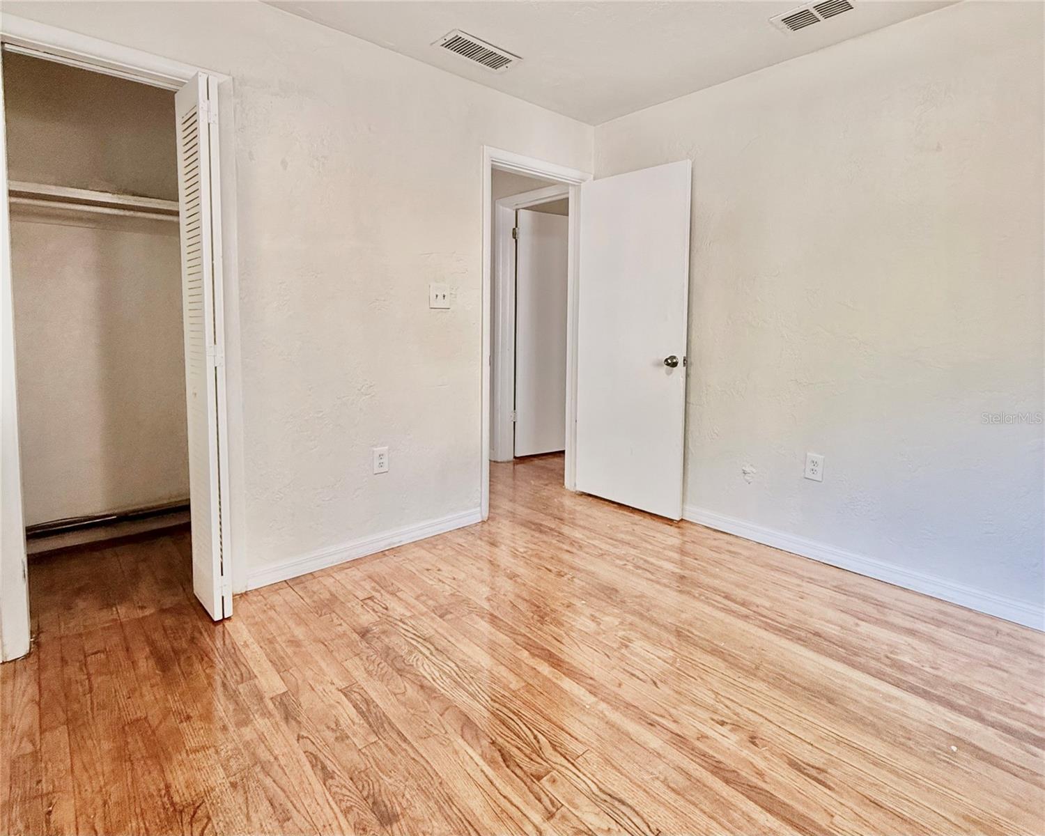 Image 15 of 41 For 821 22nd Terrace