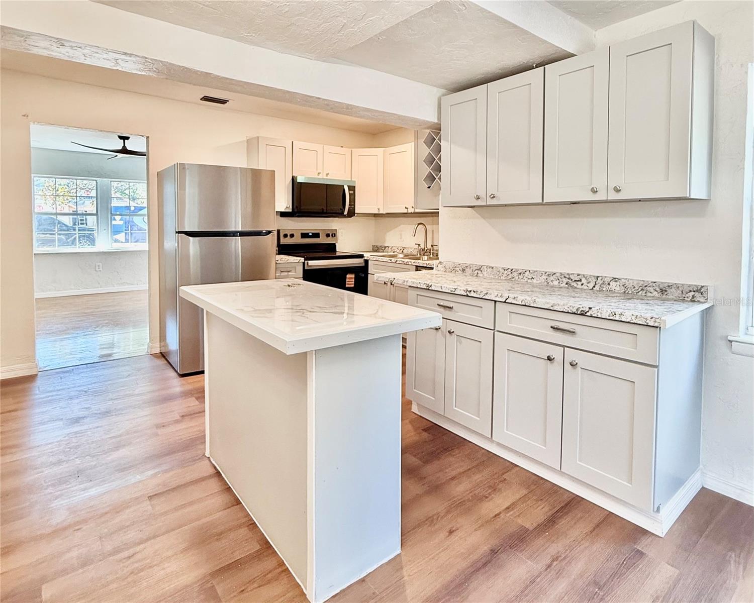 Image 22 of 41 For 821 22nd Terrace