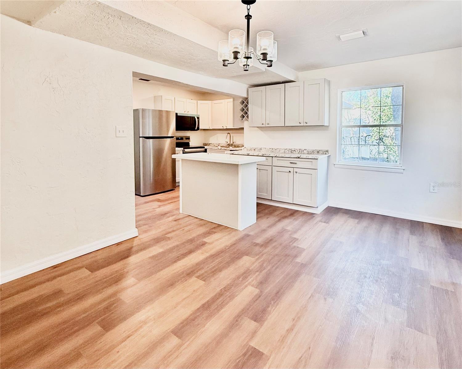 Image 23 of 41 For 821 22nd Terrace