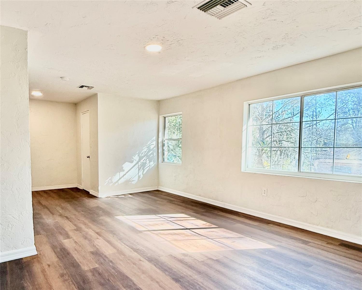 Image 32 of 41 For 821 22nd Terrace