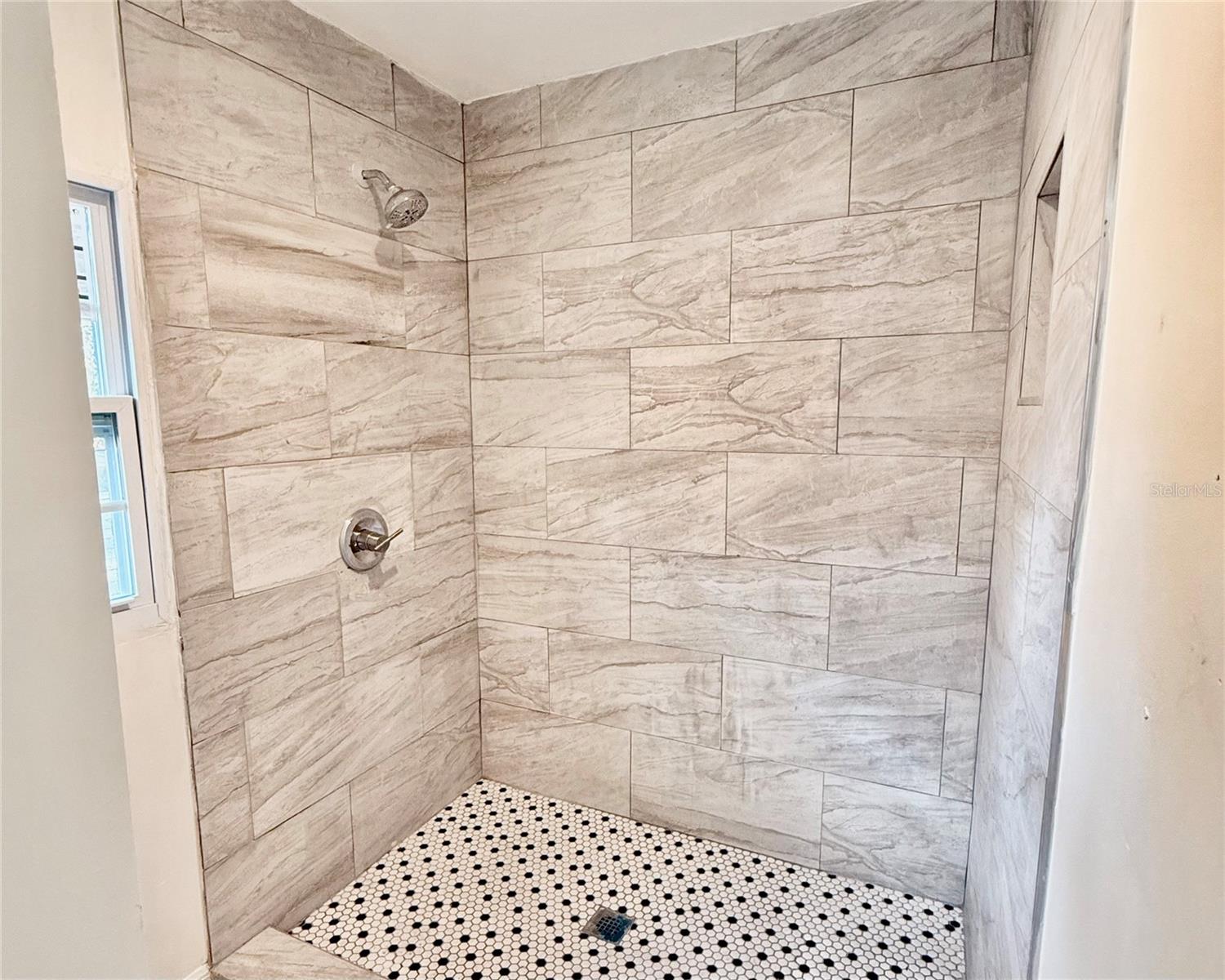 Image 35 of 41 For 821 22nd Terrace