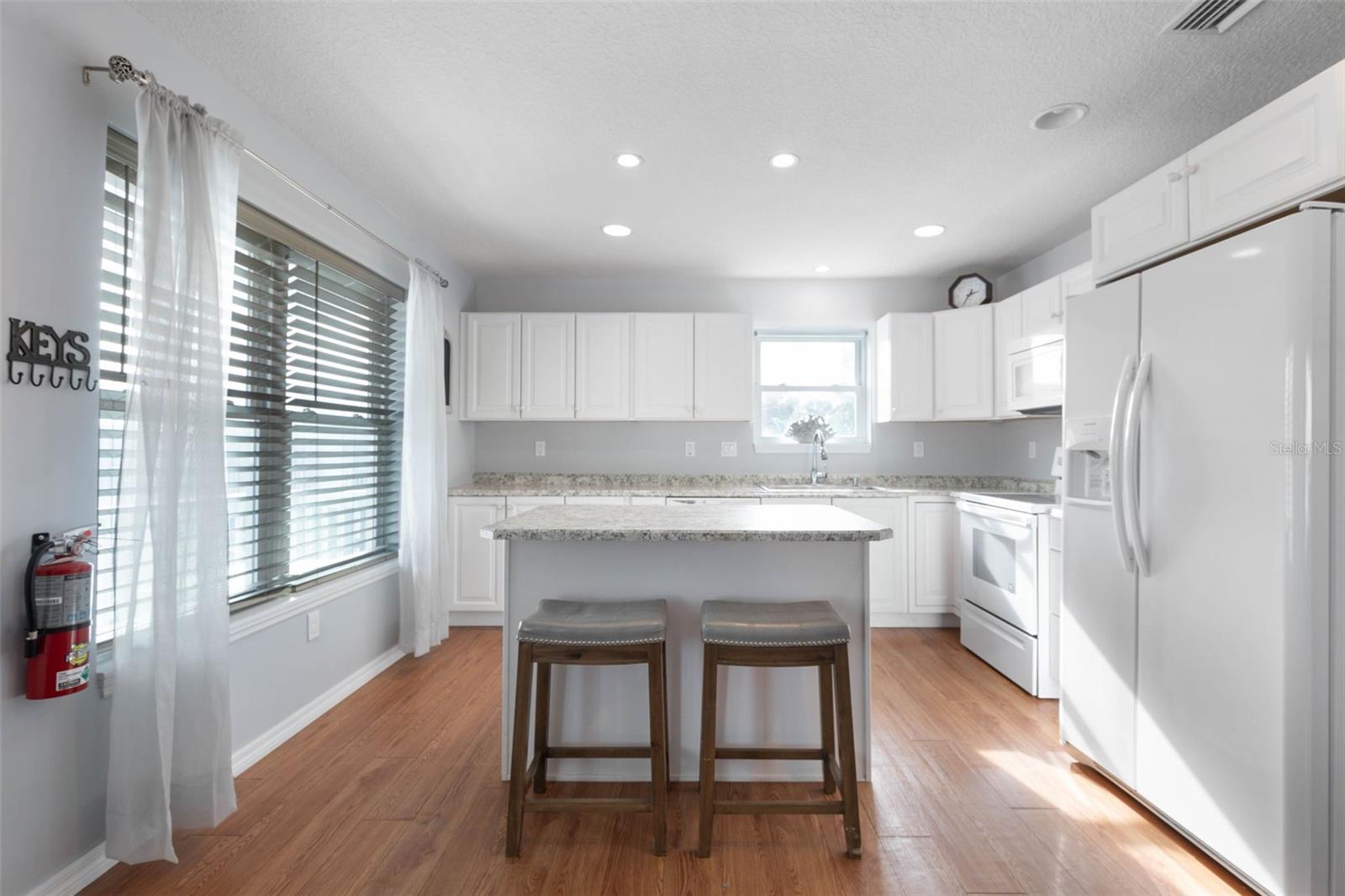 Image 13 of 40 For 601 Central Avenue A