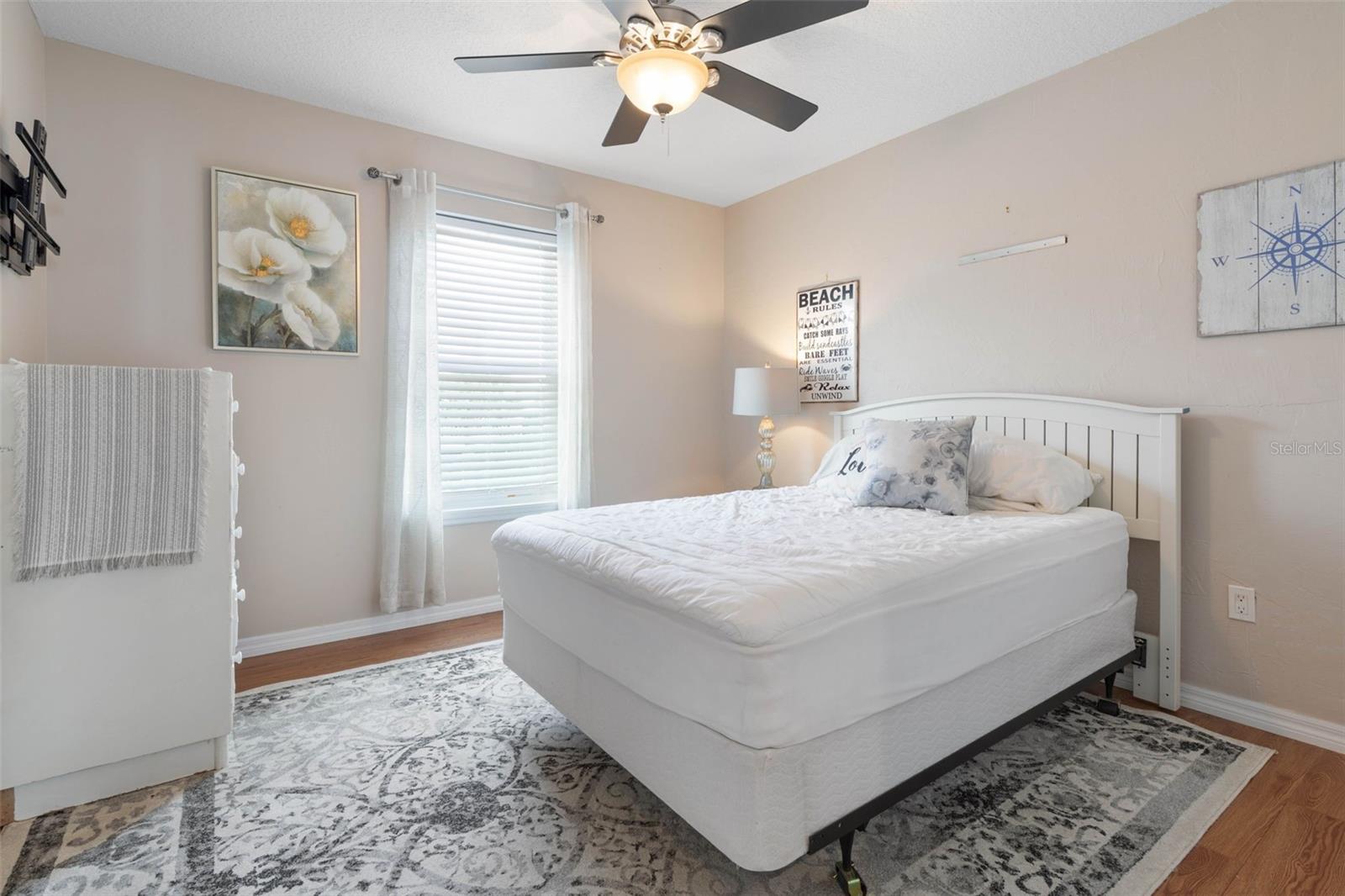 Image 16 of 40 For 601 Central Avenue A